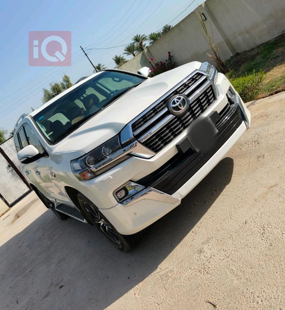 تويوتا لاندكروزر